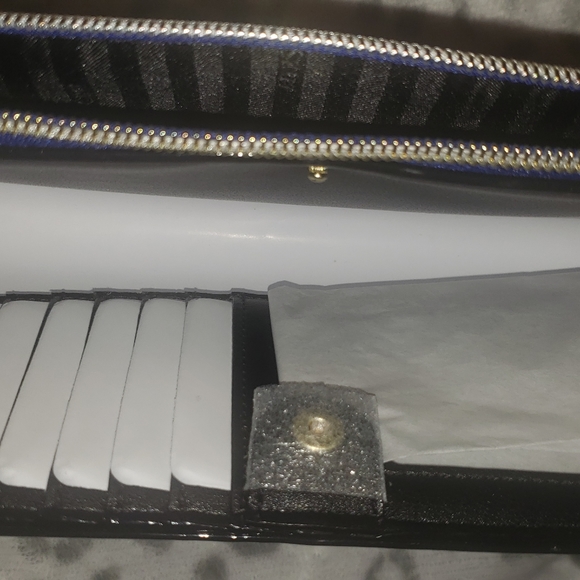 Victoria Secret Wristlet - Picture 4 of 8